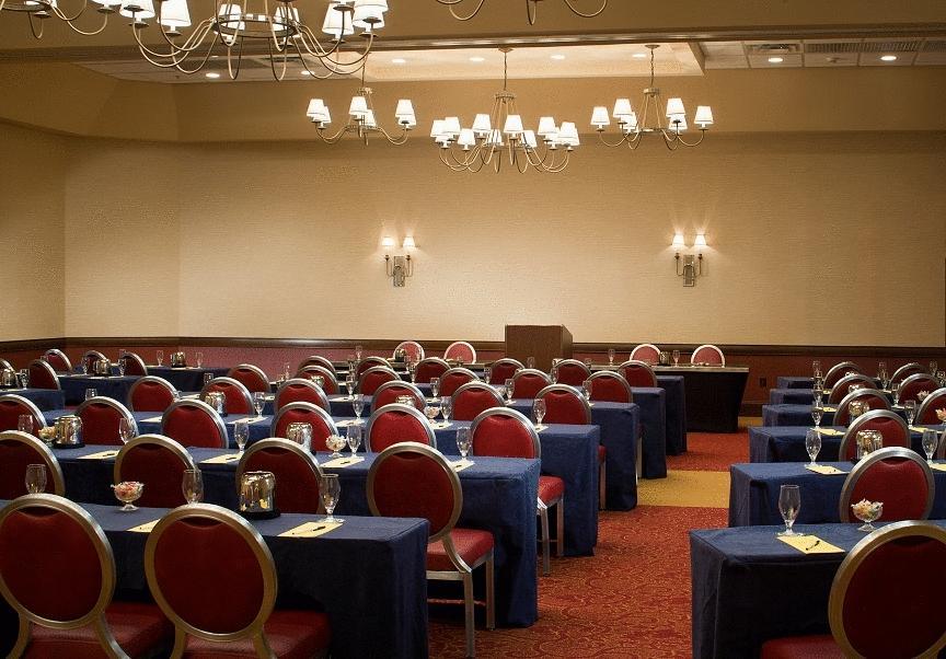 Doubletree By Hilton Cincinnati Airport Hebron Eksteriør billede