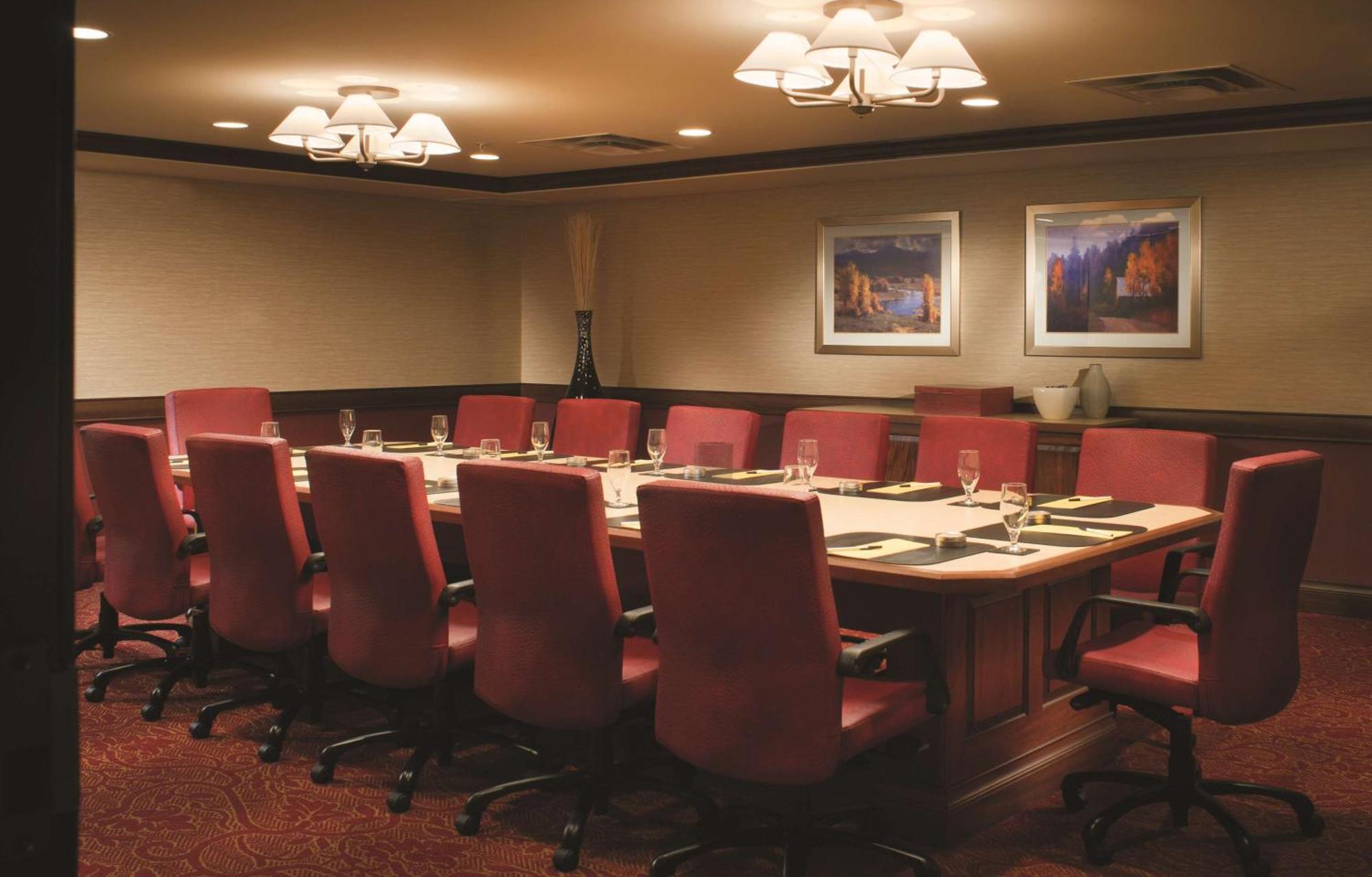 Doubletree By Hilton Cincinnati Airport Hebron Eksteriør billede